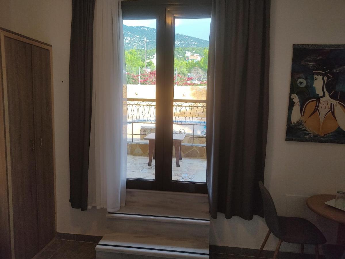 Hotel Xenonas Κithαiron à Vília Extérieur photo