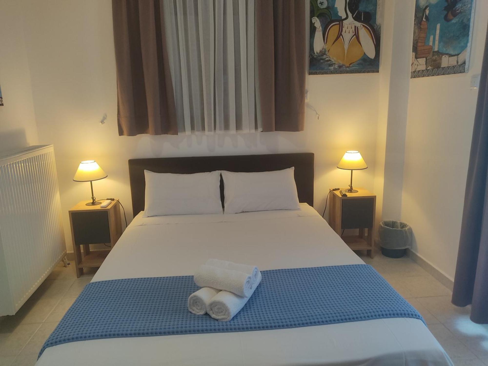 Hotel Xenonas Κithαiron à Vília Extérieur photo